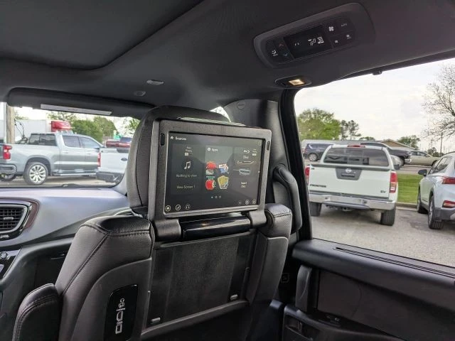2020 Chrysler - Image 12 of 21