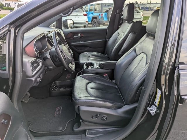 2020 Chrysler - Image 10 of 21