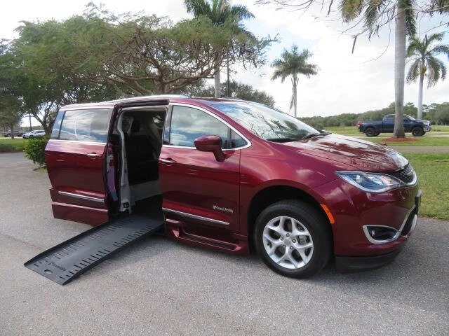 2020 Chrysler - Image 3 of 21
