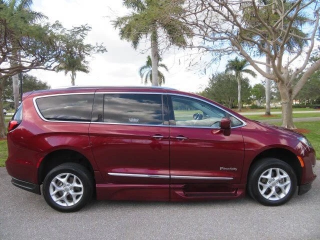 2020 Chrysler - Image 20 of 21