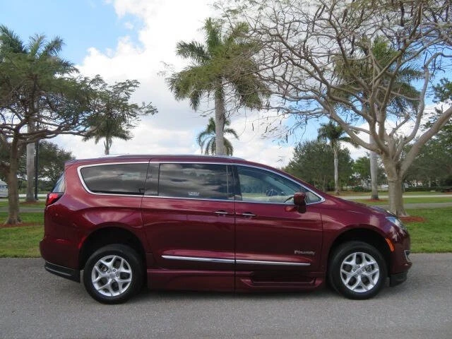 2020 Chrysler - Image 10 of 21