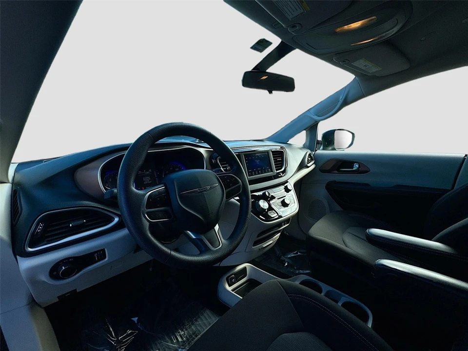 2020 Chrysler - Image 9 of 21