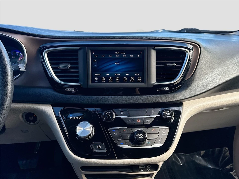 2020 Chrysler - Image 13 of 21