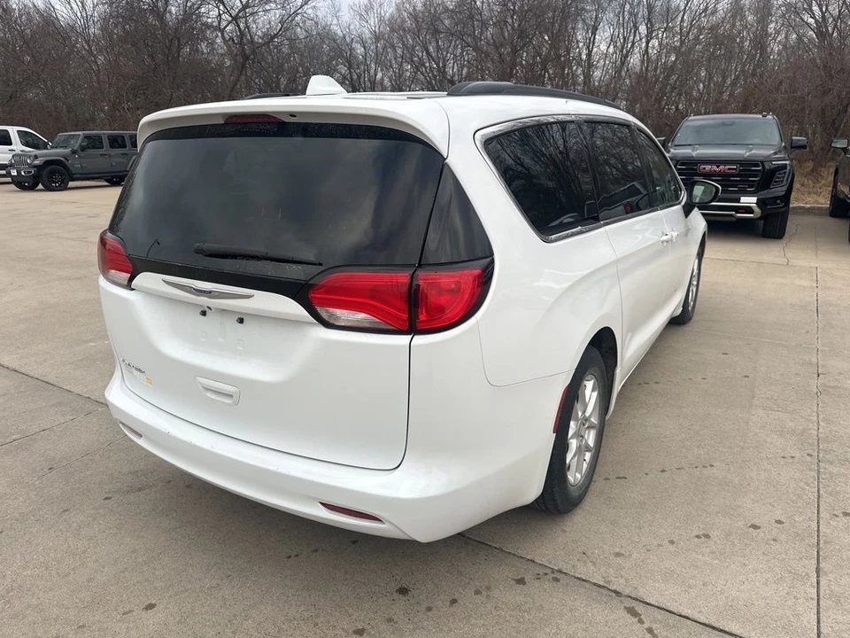 2020 Chrysler - Image 7 of 12