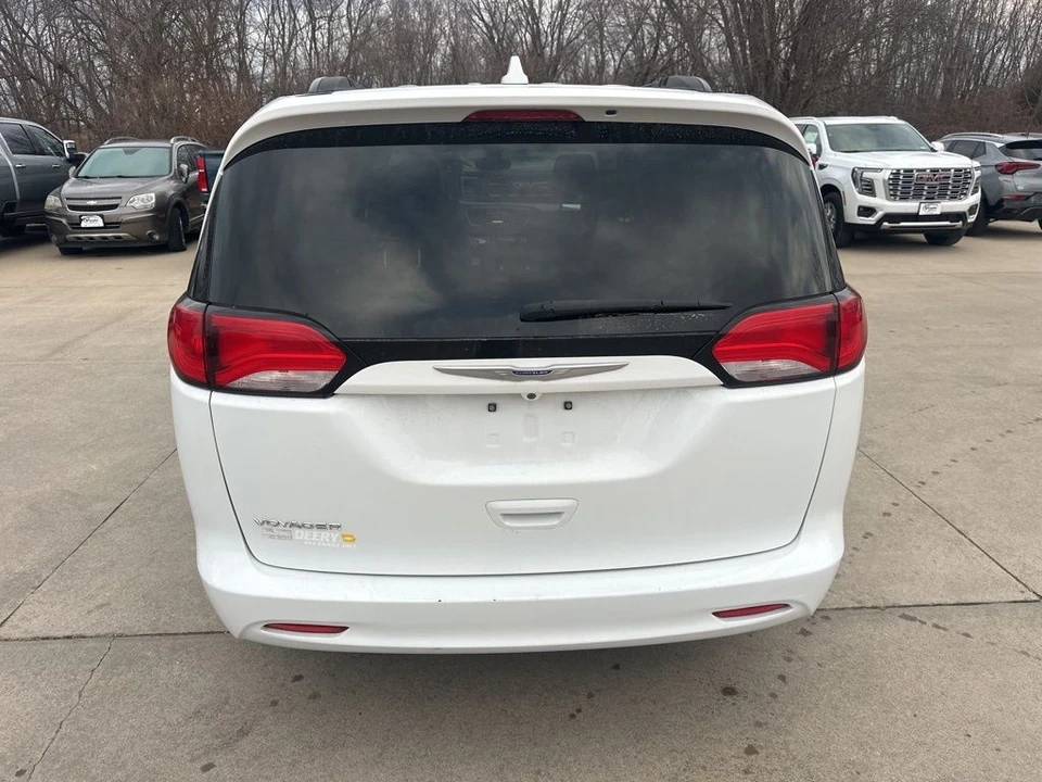 2020 Chrysler - Image 8 of 12