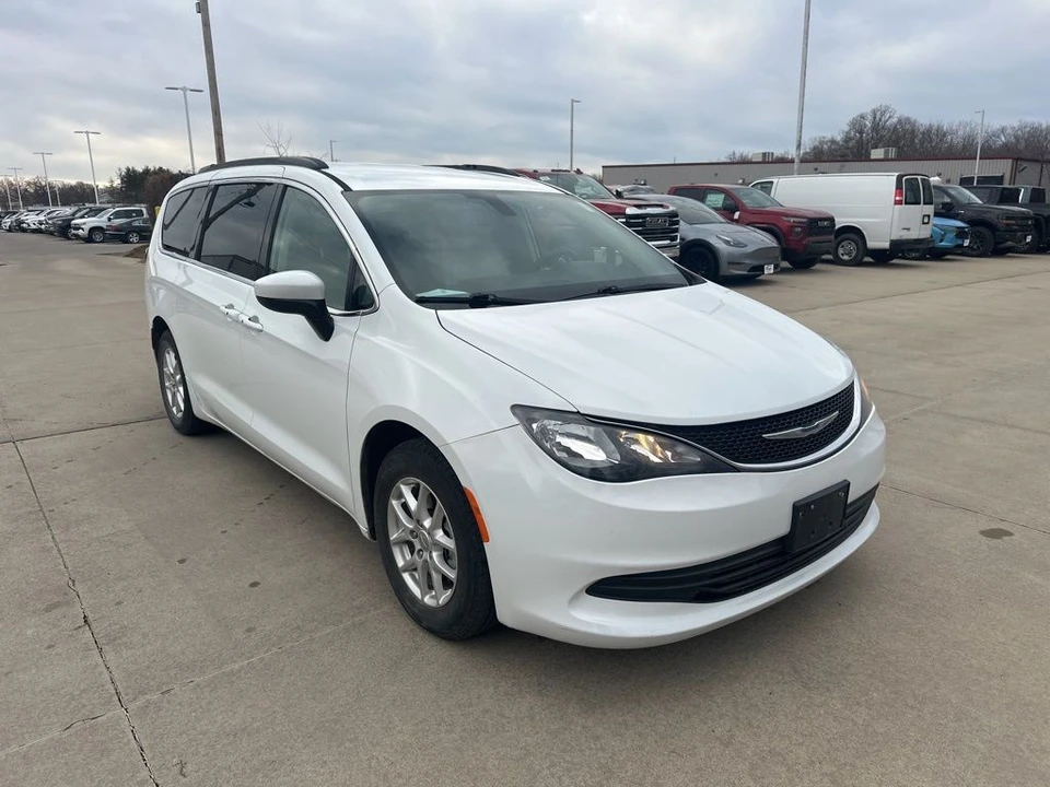 2020 Chrysler - Image 5 of 12