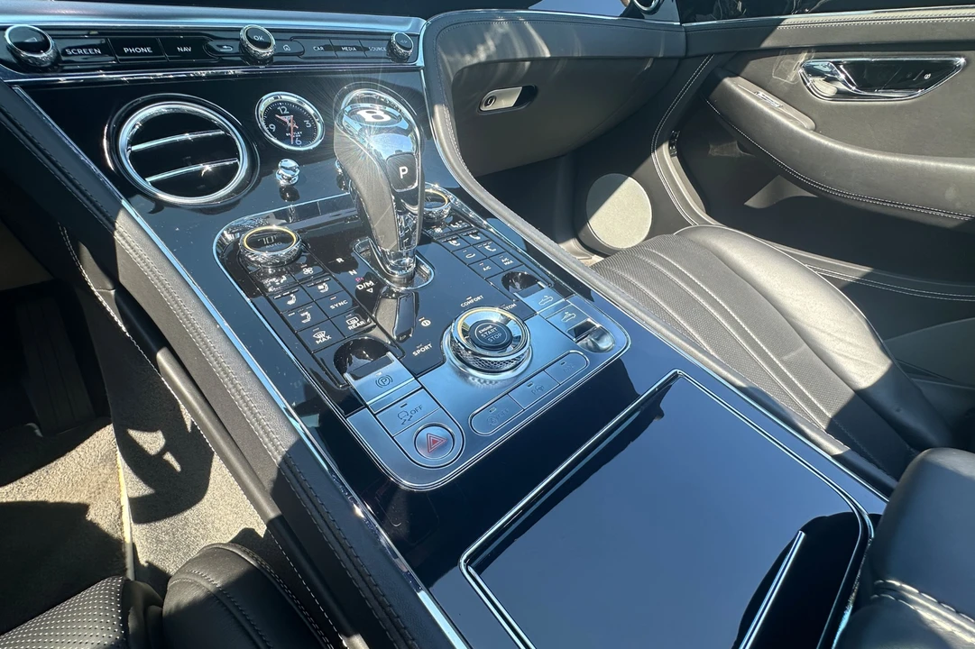 2020 Bentley Continental GT 3rd Gen - Image 11 of 28