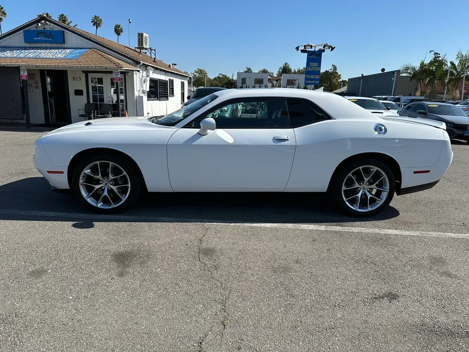 2020 Dodge Challenger 3rd Gen - Image 4 of 15