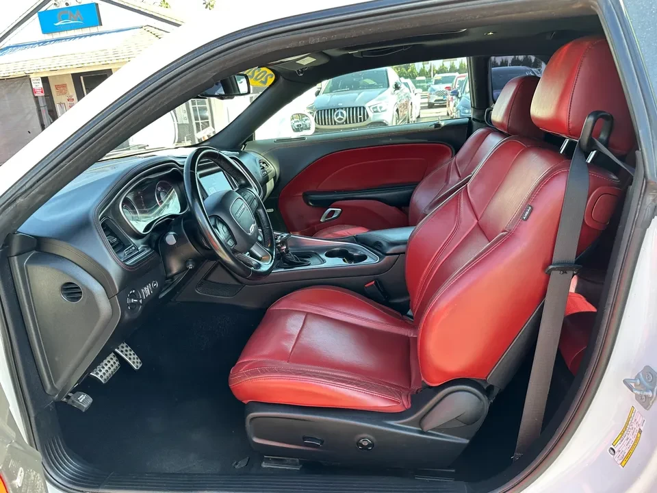 2020 Dodge Challenger 3rd Gen - Image 14 of 15