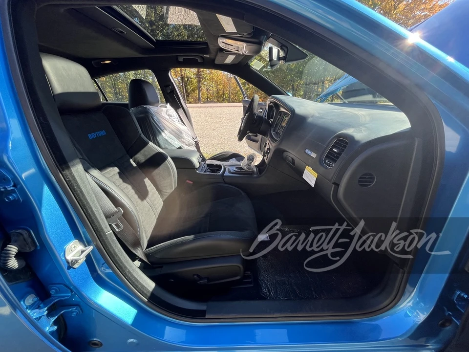 2020 Dodge Charger SRT Hellcat 7th Gen - Image 11 of 28