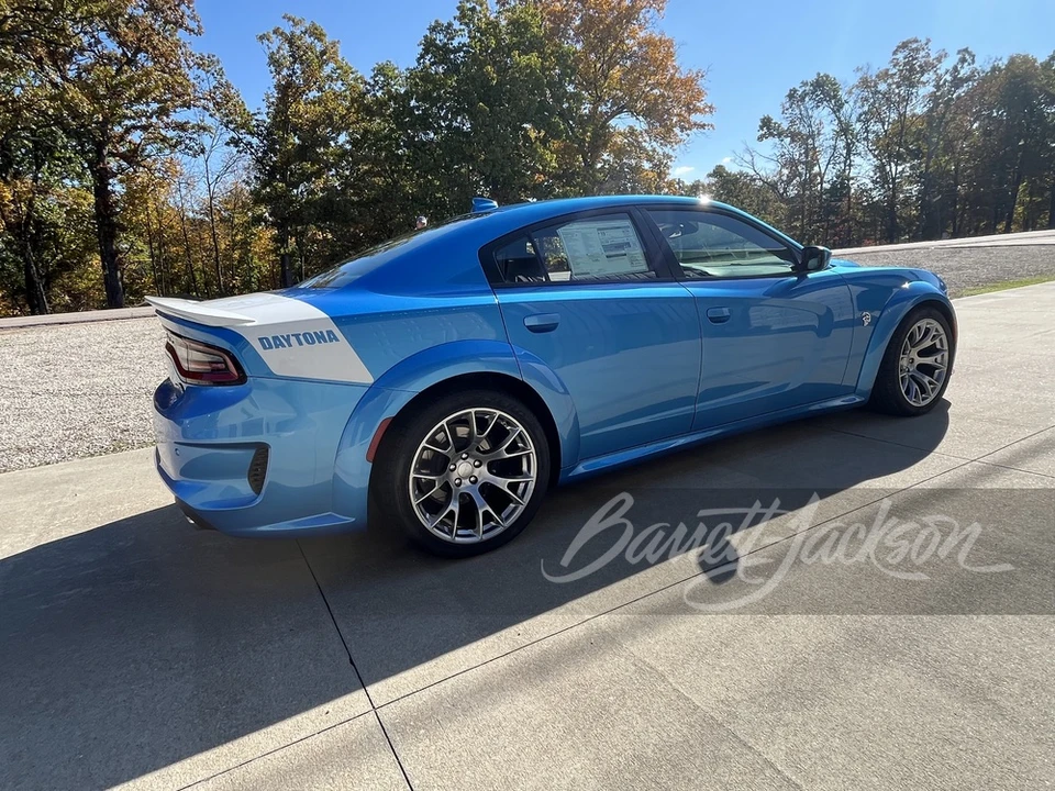 2020 Dodge Charger SRT Hellcat 7th Gen - Image 13 of 28