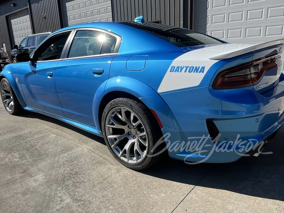 2020 Dodge Charger SRT Hellcat 7th Gen - Image 2 of 28