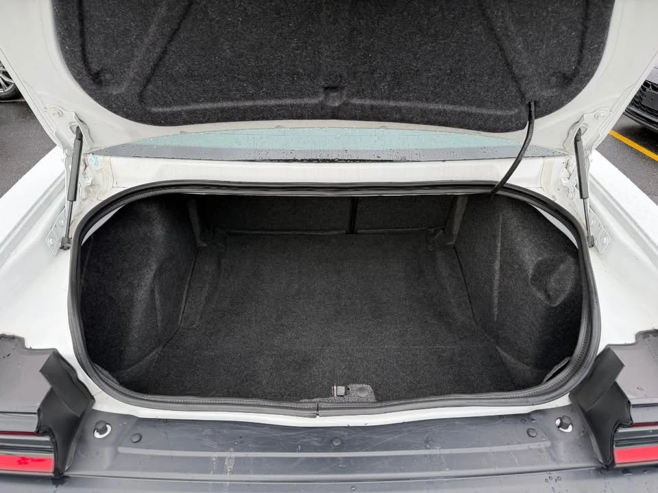 2020 Dodge Challenger 3rd Gen - Image 18 of 18