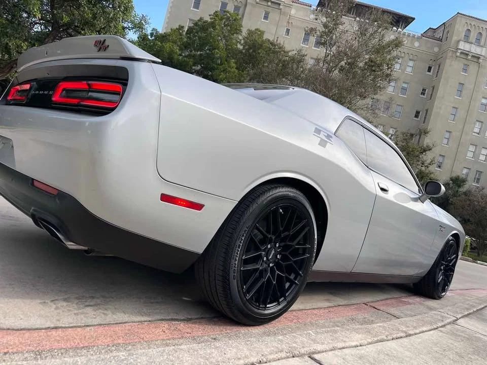 2020 Dodge Challenger 3rd Gen - Image 10 of 20