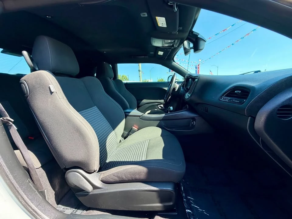 2020 Dodge Challenger 3rd Gen - Image 15 of 17