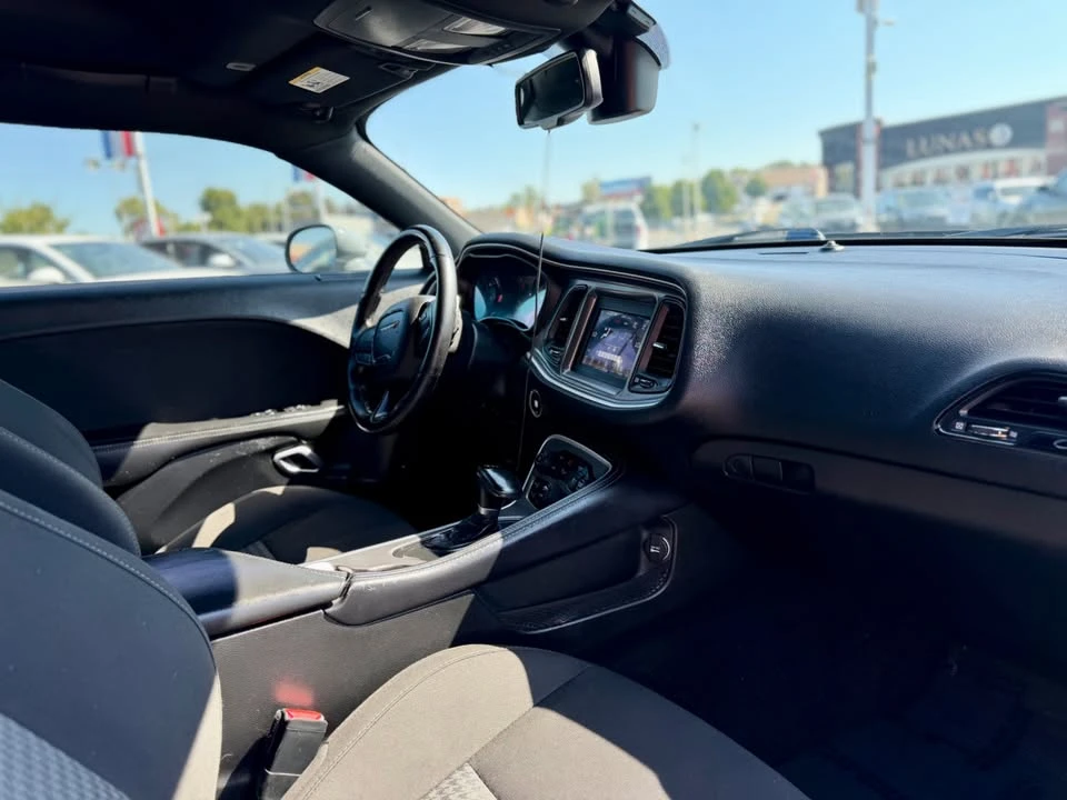2020 Dodge Challenger 3rd Gen - Image 16 of 17