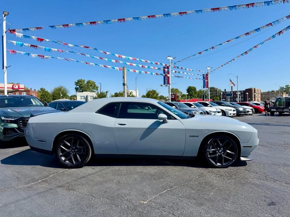 2020 Dodge Challenger 3rd Gen - Image 9 of 17