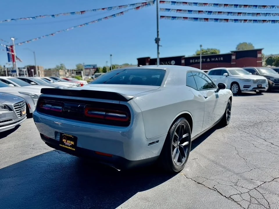 2020 Dodge Challenger 3rd Gen - Image 8 of 17