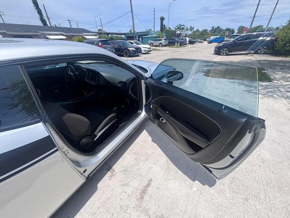 2020 Dodge Challenger 3rd Gen - Image 10 of 14