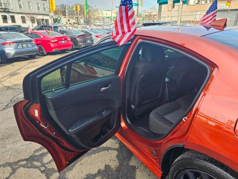 2020 Dodge Charger 7th Gen - Image 8 of 19