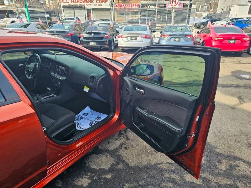 2020 Dodge Charger 7th Gen - Image 9 of 19