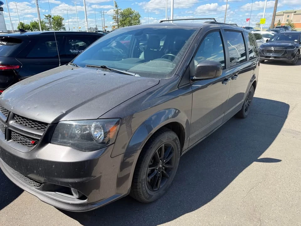 2020 Dodge Caravan - Image 2 of 12