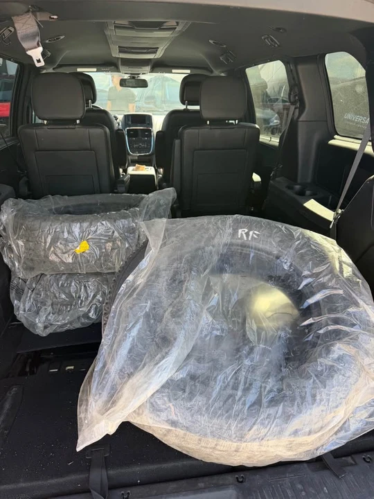2020 Dodge Caravan - Image 11 of 12