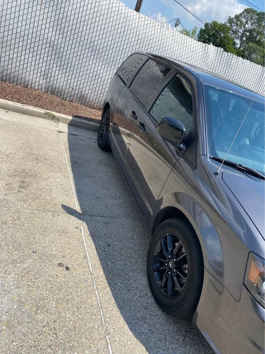2020 Dodge Caravan - Image 4 of 6