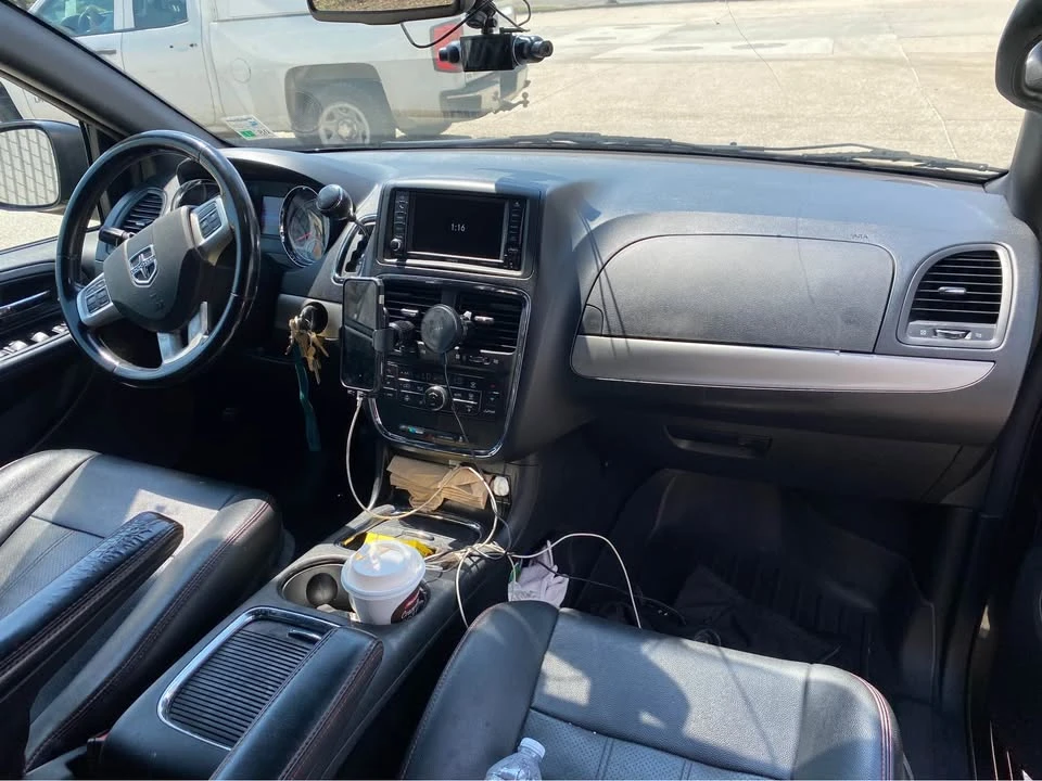 2020 Dodge Caravan - Image 6 of 6