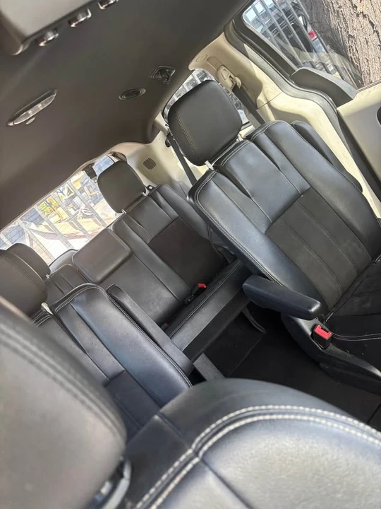 2020 Dodge Caravan - Image 3 of 4