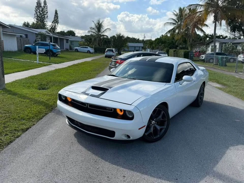 2020 Dodge Challenger 3rd Gen - Image 4 of 10