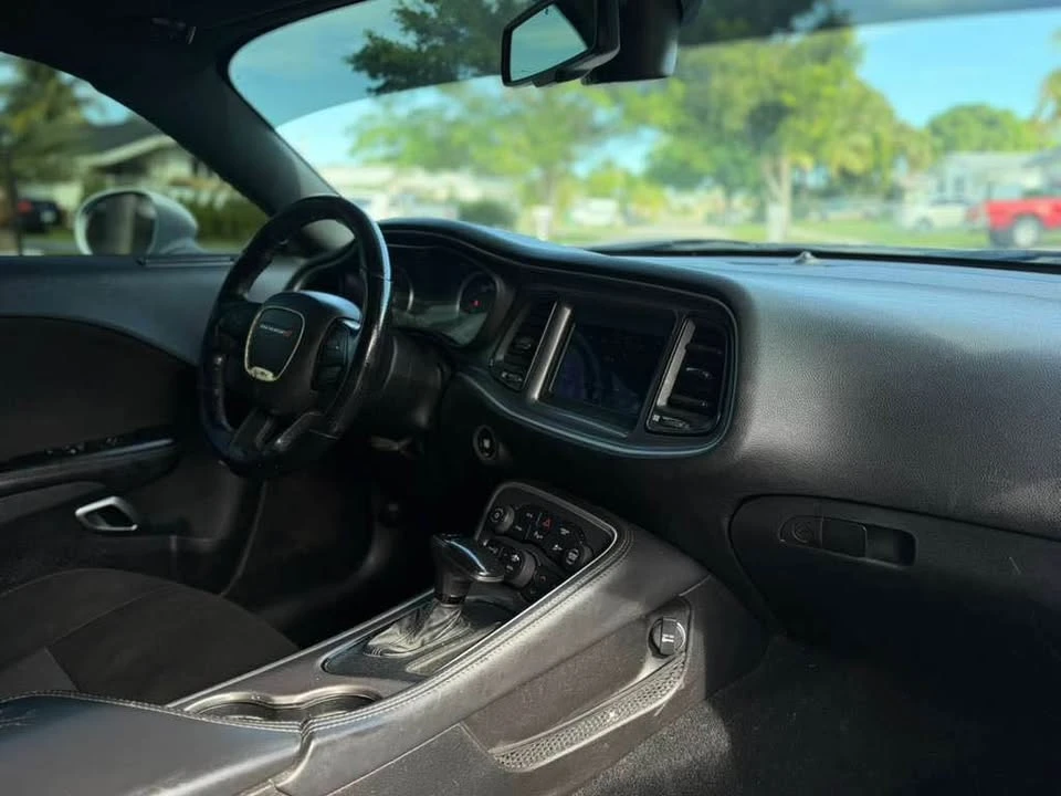 2020 Dodge Challenger 3rd Gen - Image 9 of 10
