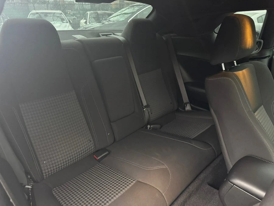 2020 Dodge Challenger 3rd Gen - Image 16 of 19