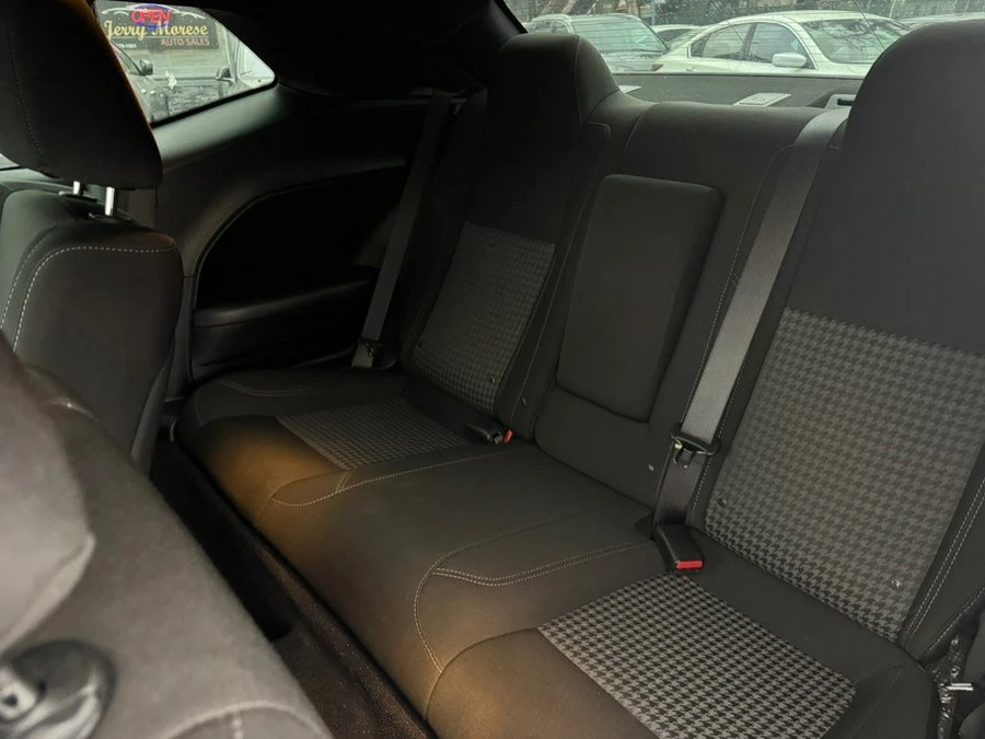 2020 Dodge Challenger 3rd Gen - Image 12 of 19