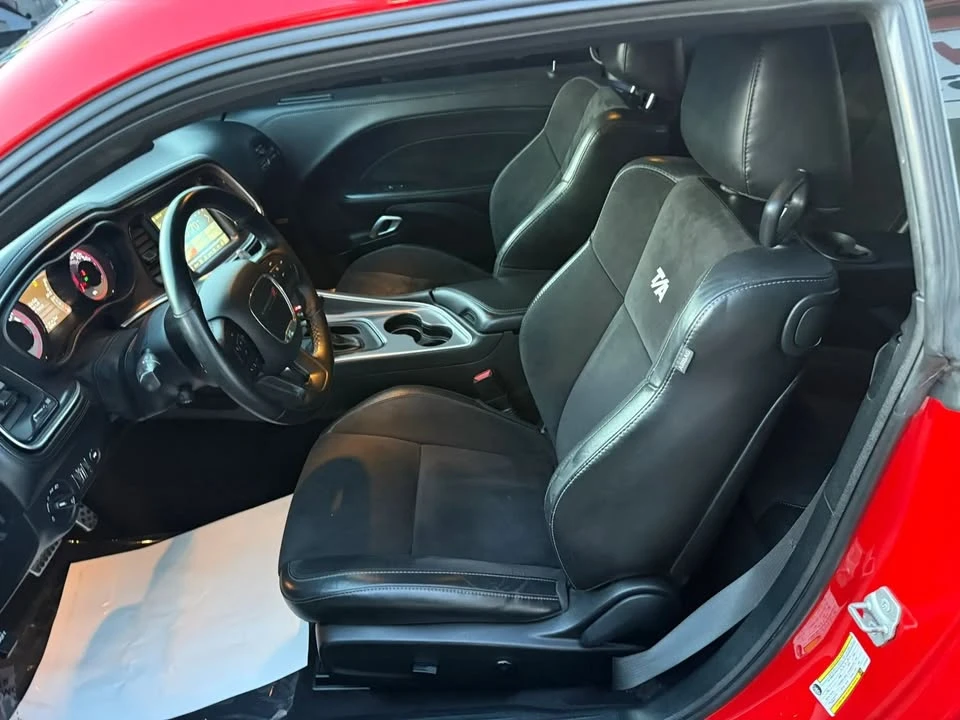 2020 Dodge Challenger 3rd Gen - Image 9 of 20