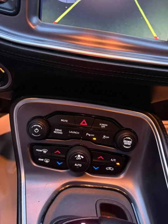 2020 Dodge Challenger 3rd Gen - Image 16 of 20