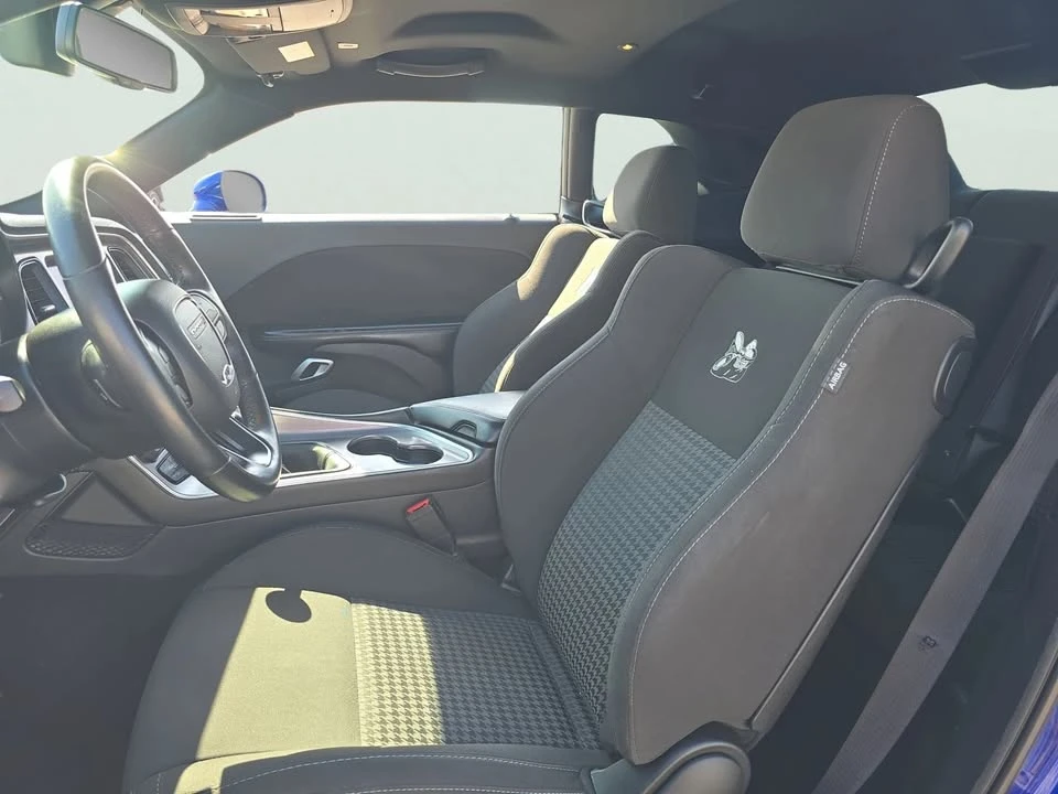 2020 Dodge Challenger 3rd Gen - Image 9 of 16