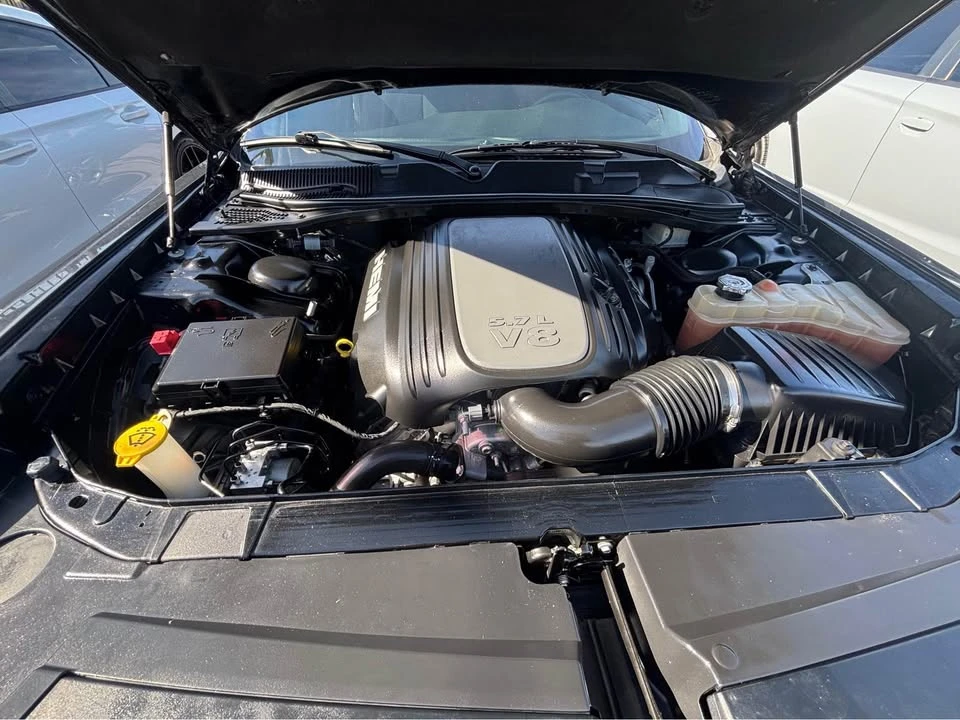 2020 Dodge Challenger 3rd Gen - Image 9 of 11