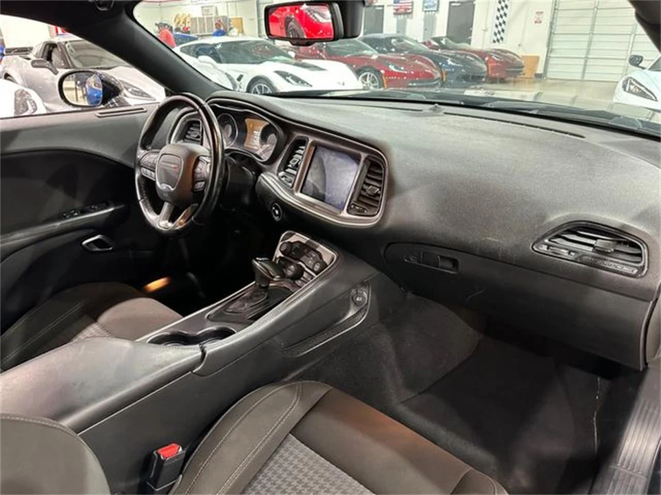 2020 Dodge Challenger 3rd Gen - Image 11 of 30