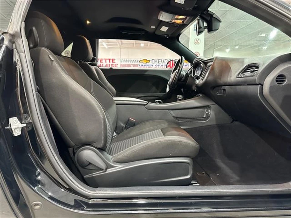 2020 Dodge Challenger 3rd Gen - Image 10 of 30