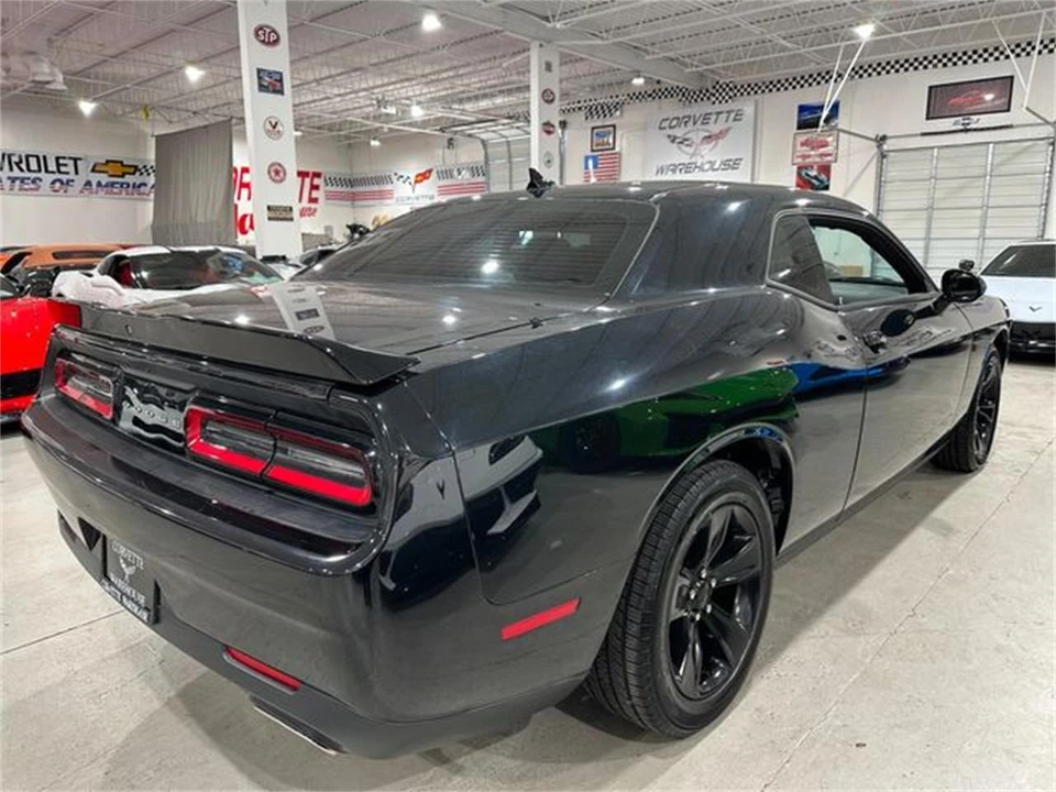 2020 Dodge Challenger 3rd Gen - Image 29 of 30