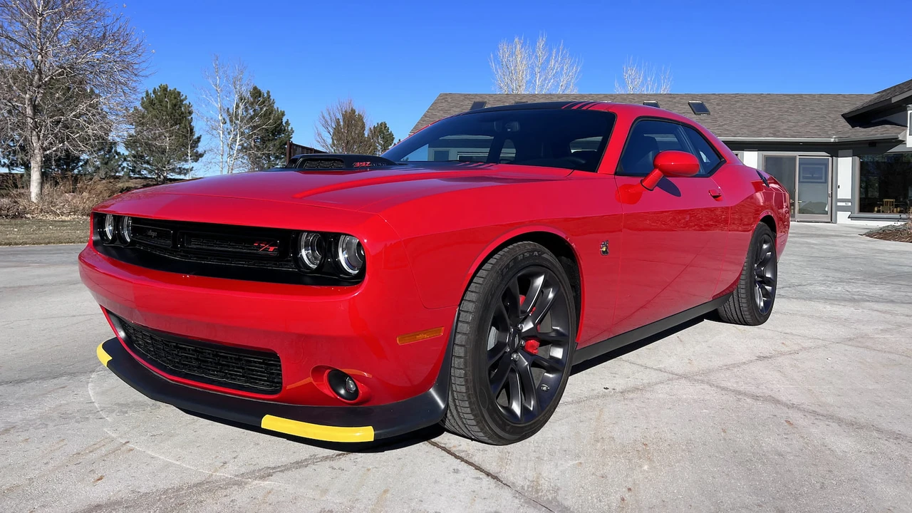 2020 Dodge Challenger 3rd Gen - Image 3 of 16