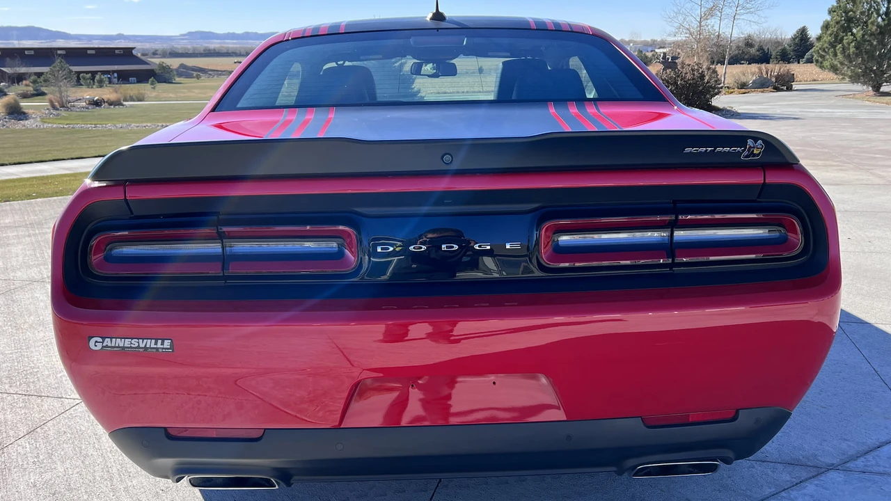 2020 Dodge Challenger 3rd Gen - Image 15 of 16