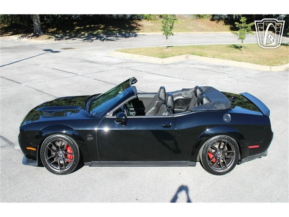2020 Dodge Challenger 3rd Gen - Image 19 of 31