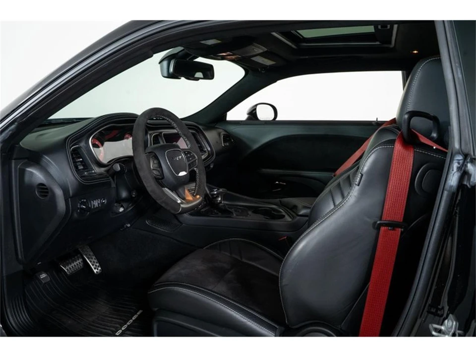 2020 Dodge Challenger 3rd Gen - Image 19 of 31