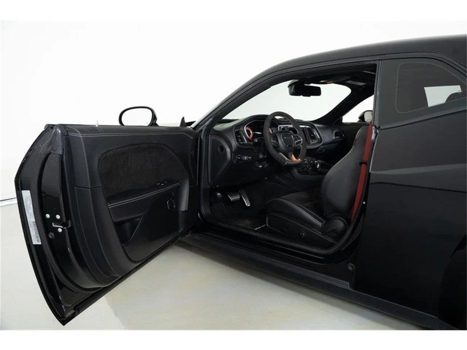 2020 Dodge Challenger 3rd Gen - Image 18 of 31