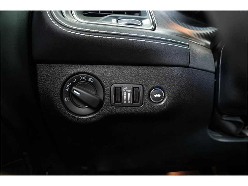 2020 Dodge Challenger 3rd Gen - Image 24 of 31