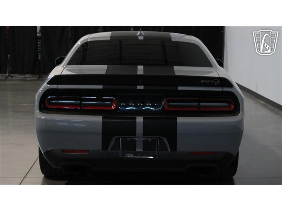 2020 Dodge Challenger 3rd Gen - Image 17 of 31