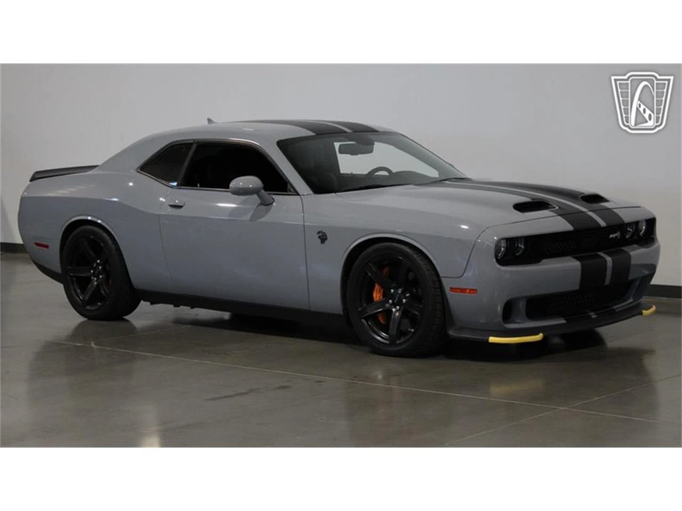 2020 Dodge Challenger 3rd Gen - Image 15 of 31