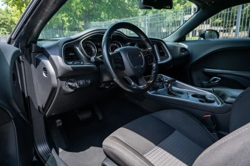 2020 Dodge Challenger 3rd Gen - Image 10 of 20